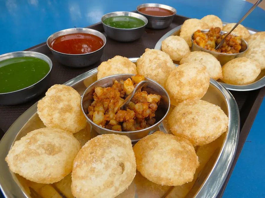Pani puri with chutneys